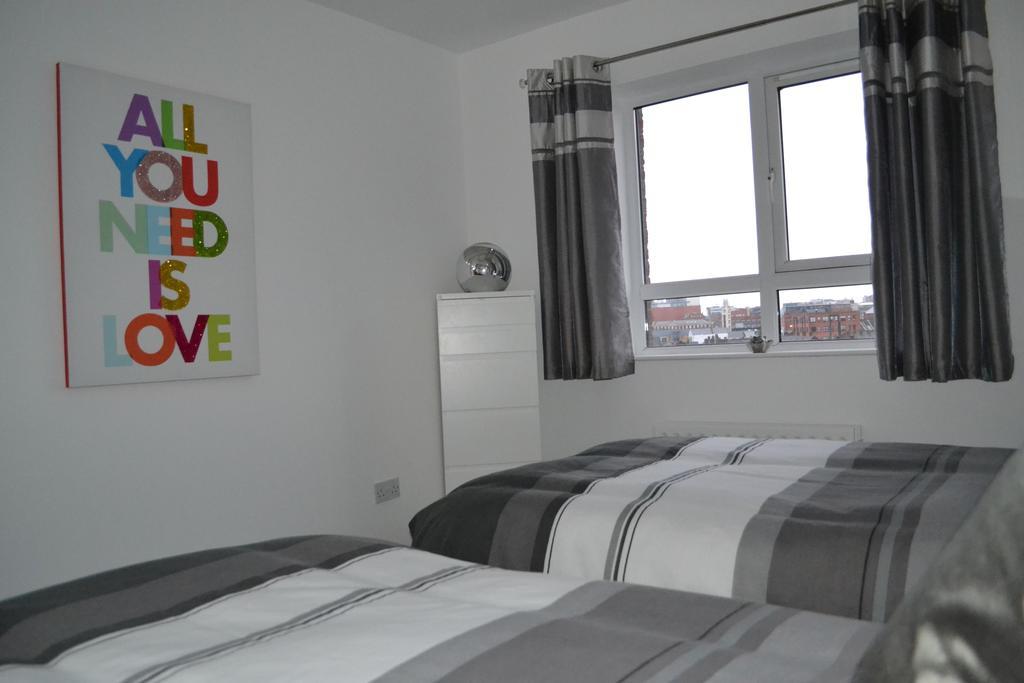 Ultra Urban Belfast Corporate Apartments Bagian luar foto